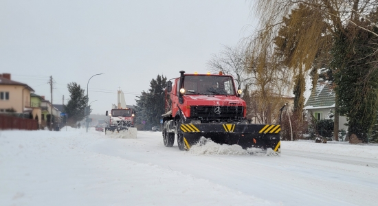 Zdjęcie - Służby drogowe walczą z atakiem zimy
